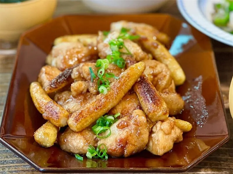 เมนูแนะนำจากญี่ปุ่น! “ไก่ผัดหน่อไม้ฝรั่งผสมเนยกระเทียม” เนื้อไก่นุ่ม หน่อไม้กรุบ