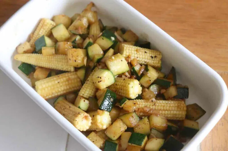 สูตรง่าย 3 ขั้นตอน! “ซูกินีผัดหน่อไม้ฝรั่งรสกระเทียมและมะนาว” เมนูผักเคียงรสชาติเค็มหอม สดชื่น ทานคู่ข้าวได้เพลิน