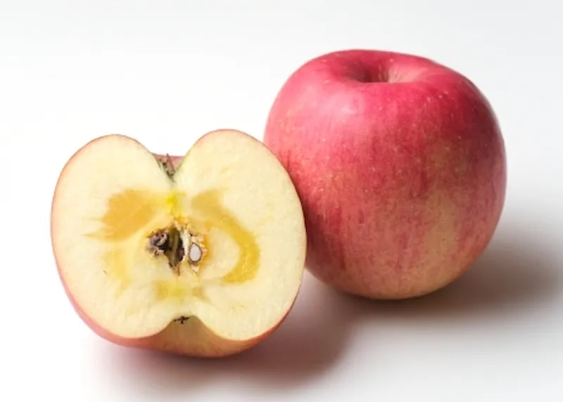 จริงๆ แล้ว ‘มิทสึริงโกะ’ (แอปเปิ้ลน้ำผึ้ง) ไม่ใช่ชื่อสายพันธุ์! การที่แอปเปิ้ลมีเนื้อใสเหมือนน้ำผึ้งนั้น แท้จริงแล้วมันคือผลข้างเคียงอย่างหนึ่ง